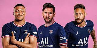 Belkebla fordert Schiedsrichterentscheidung heraus